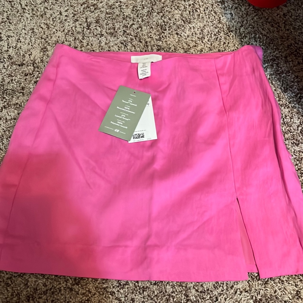 NWT H&M pink mini skirt